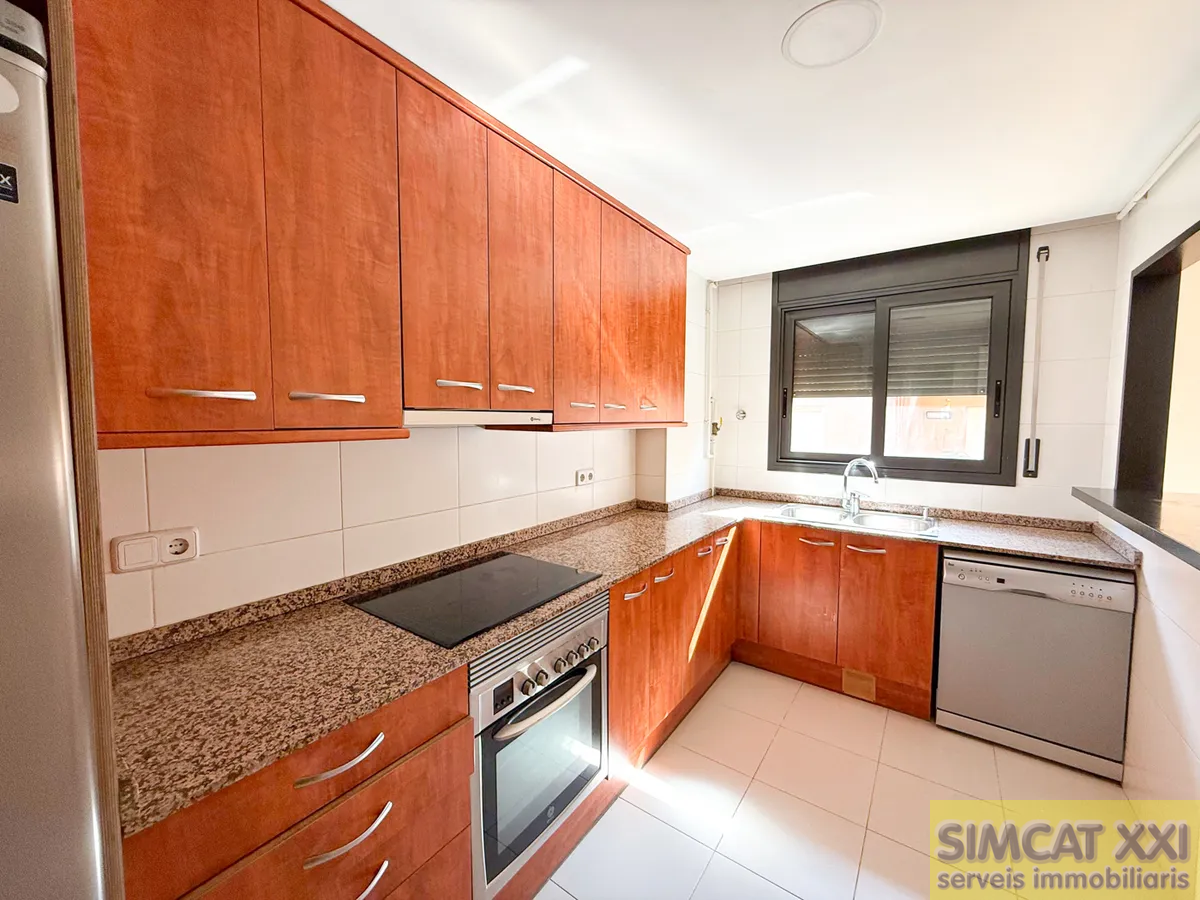 For sale of duplex in Figueres
