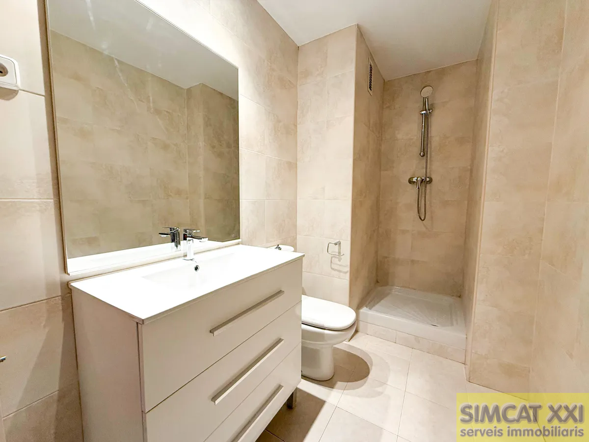 For sale of duplex in Figueres