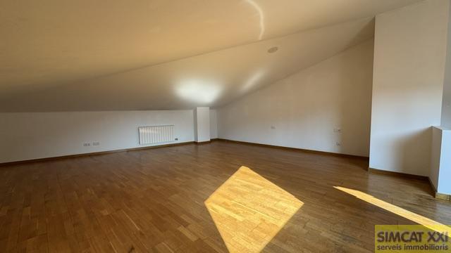 For sale of duplex in Figueres