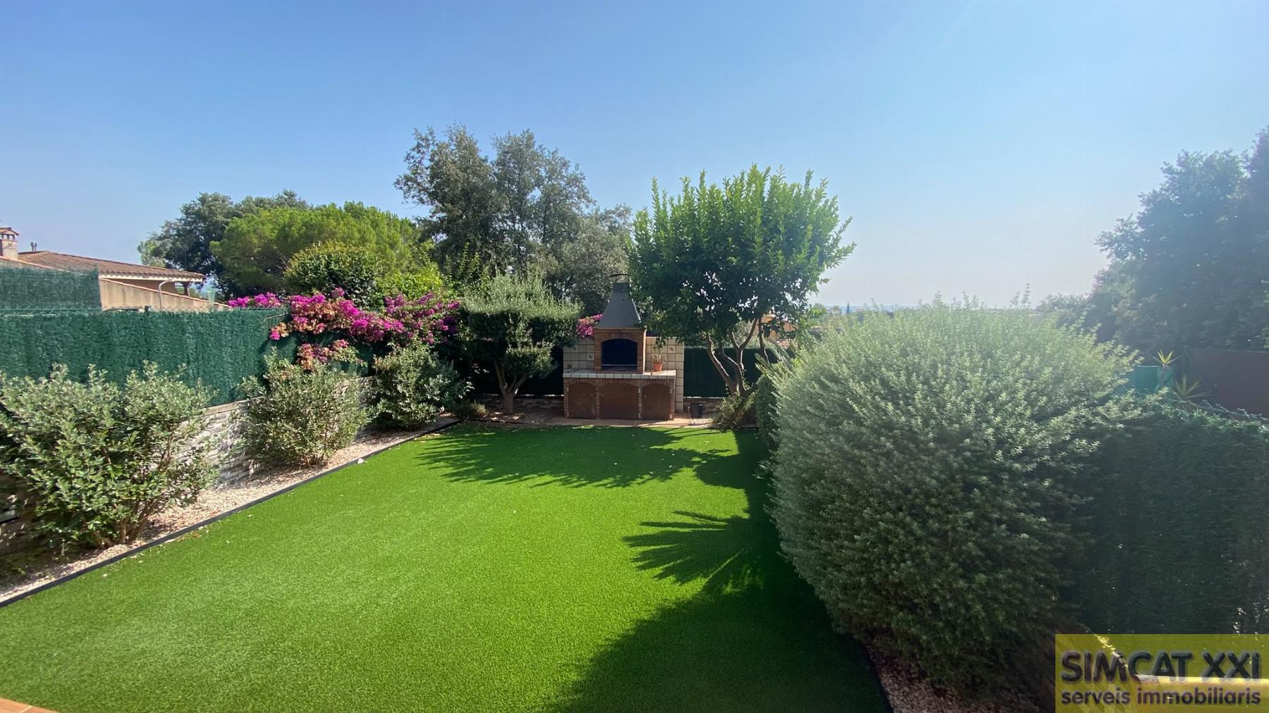 For sale of house in Lladó