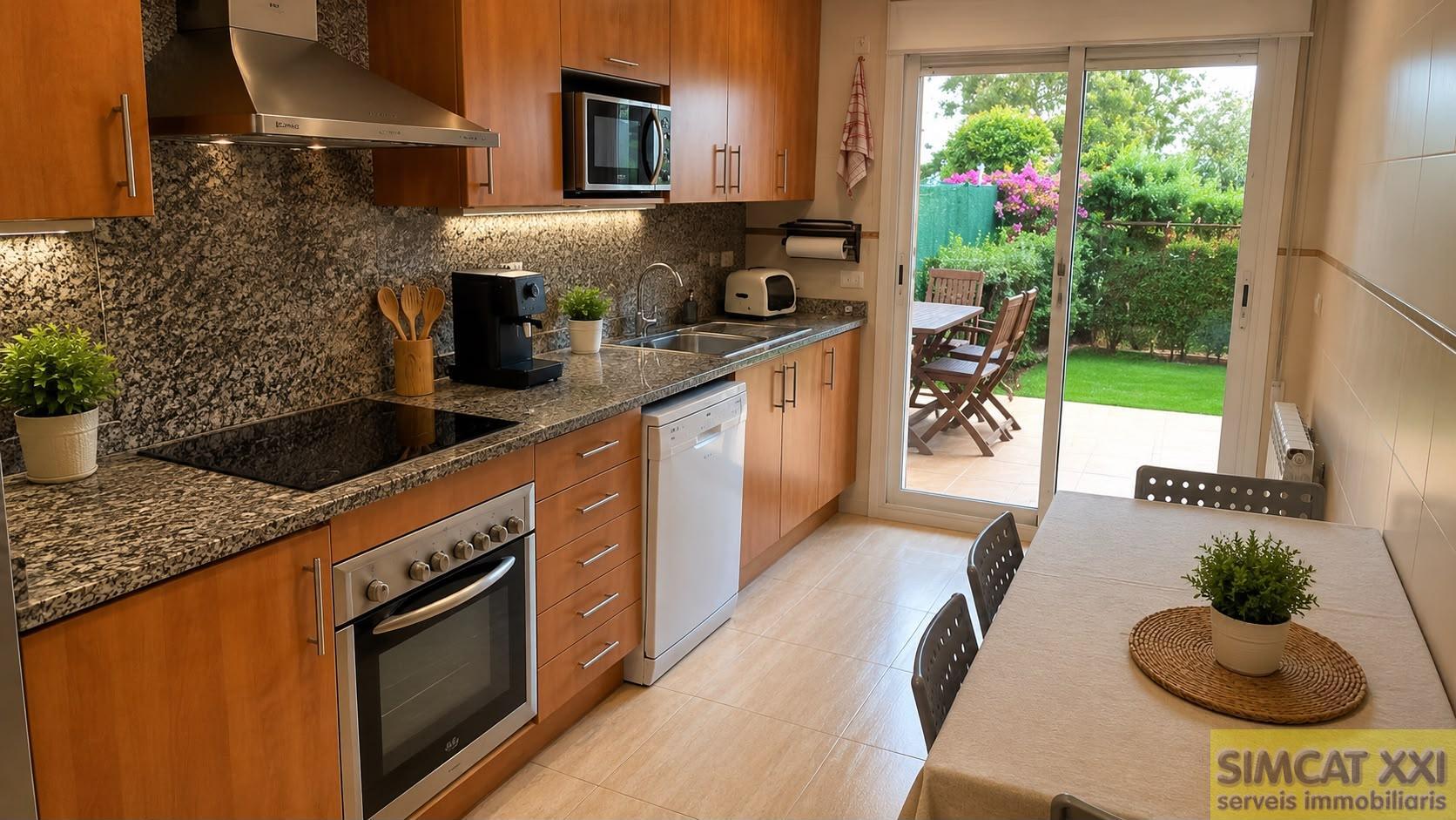 For sale of house in Lladó