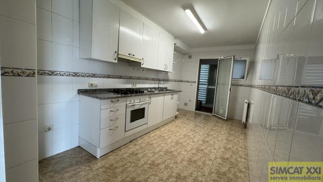 For sale of flat in Figueres