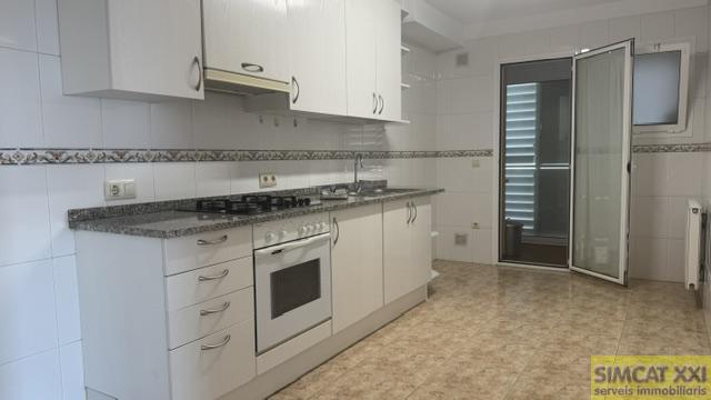 For sale of flat in Figueres