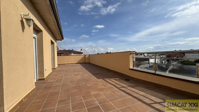 For sale of flat in Figueres