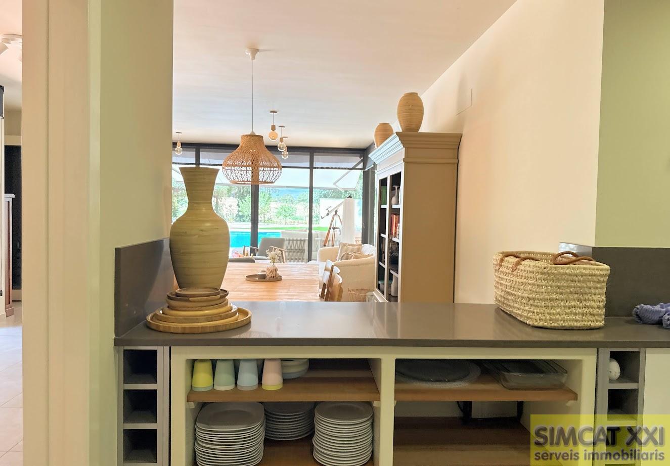 For sale of house in Navata