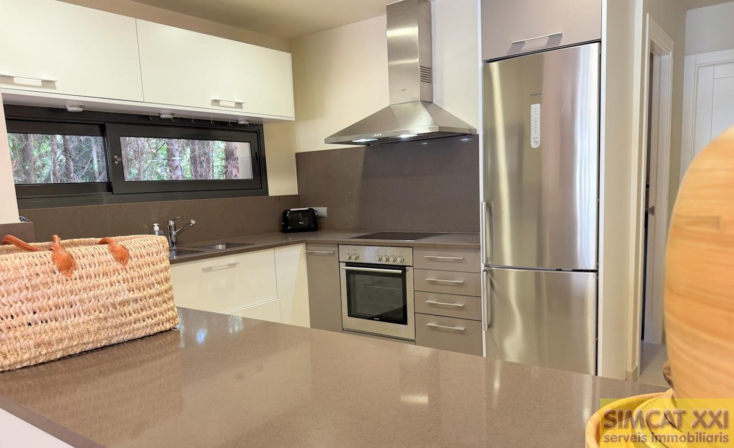 For sale of house in Navata