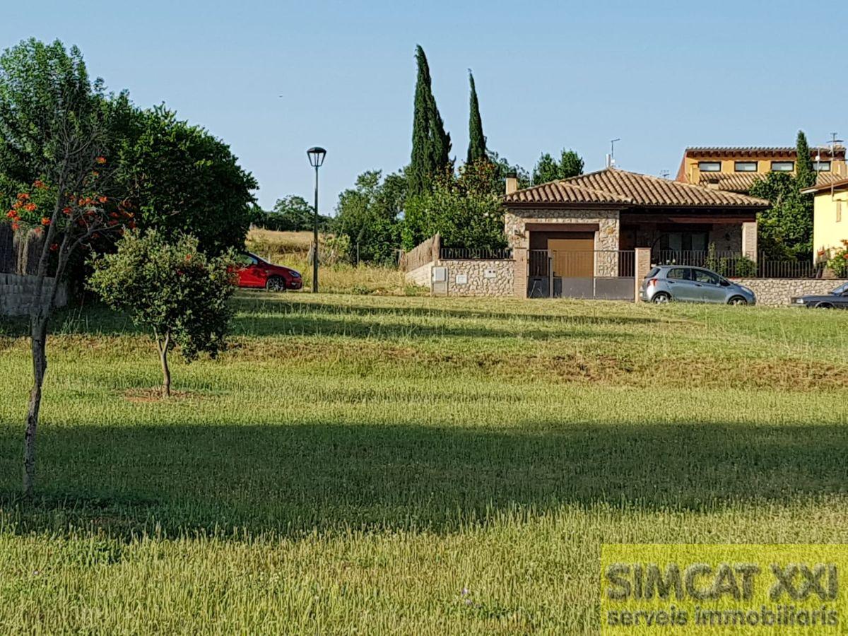 For sale of land in Cistella