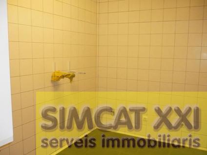 Lloguer de local comercial a Figueres