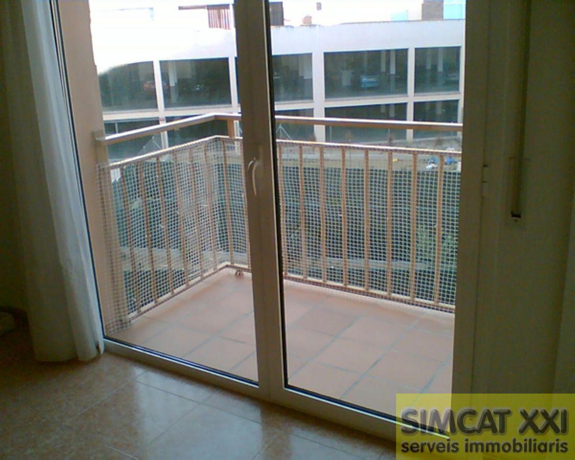 For sale of flat in Figueres