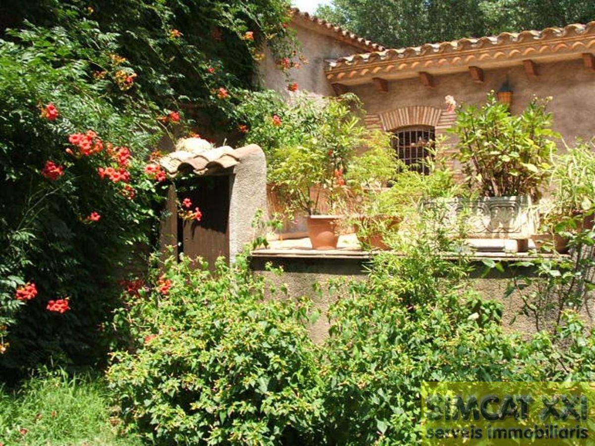 For sale of house in Borrassà