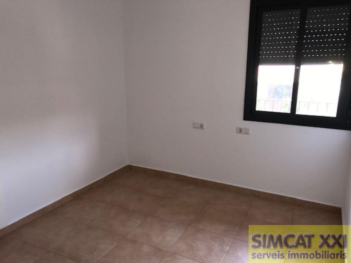 For sale of flat in Agullana