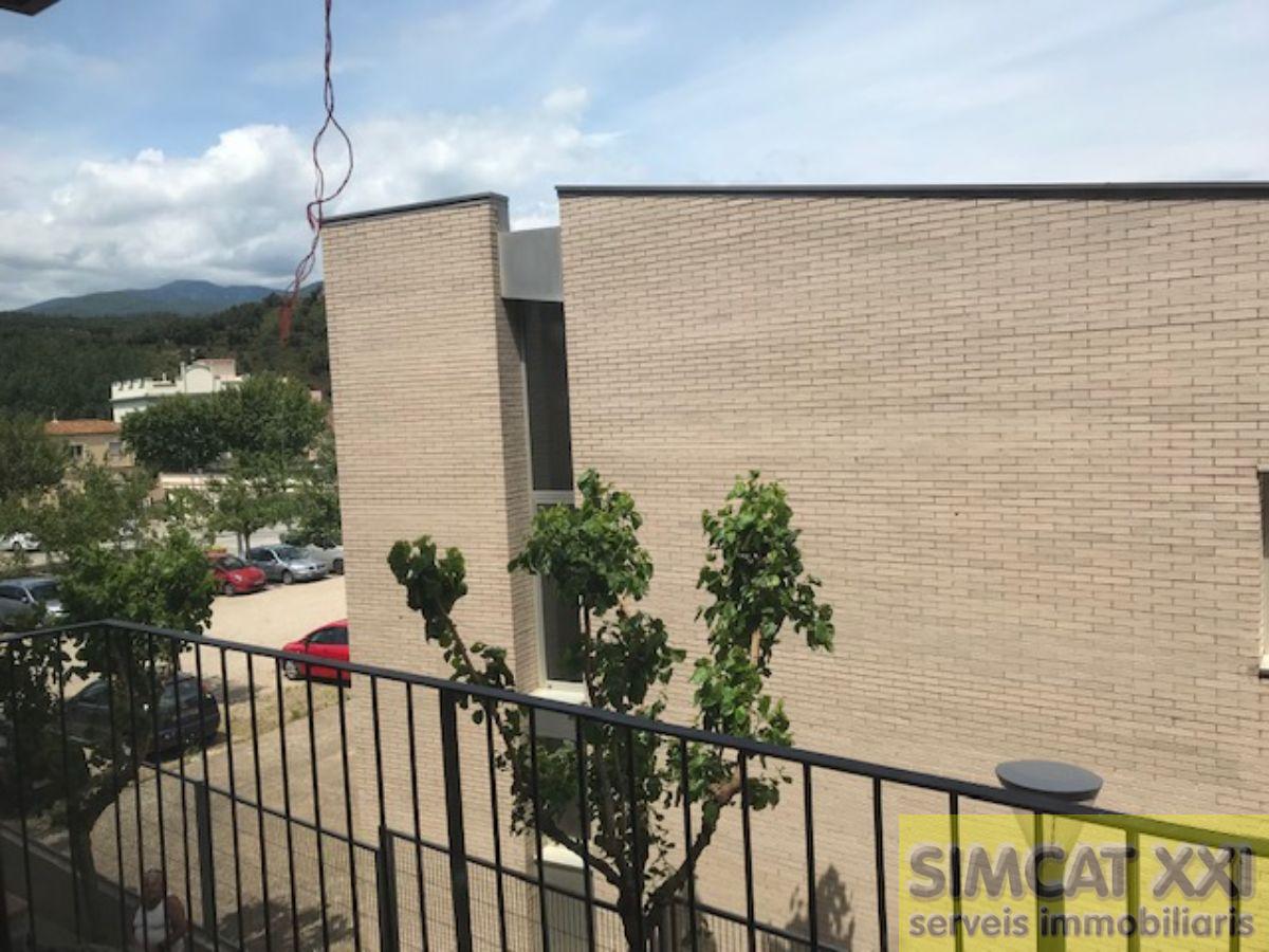 For sale of flat in Agullana