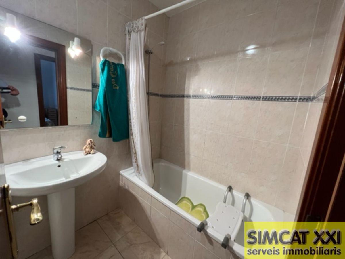 For sale of flat in Figueres