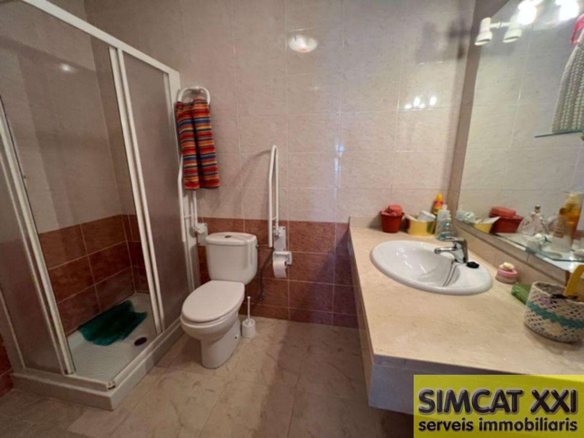 For sale of flat in Figueres