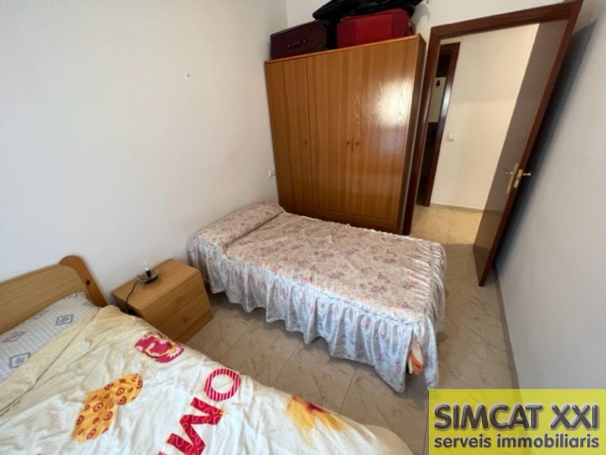 For sale of flat in Figueres