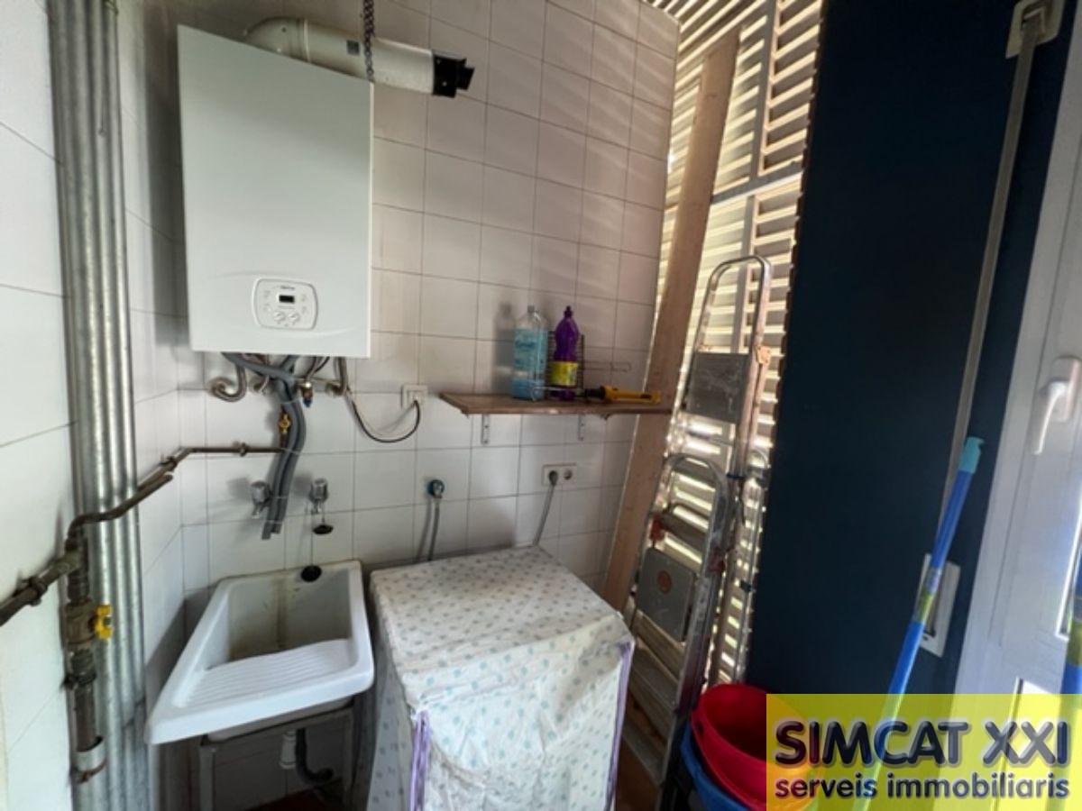 For sale of flat in Figueres