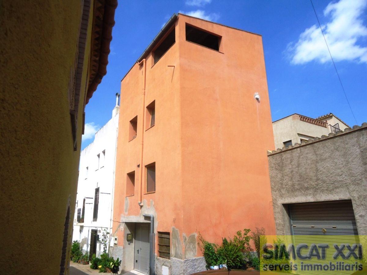 Venda de casa a Santa Llogaia d Àlguema
