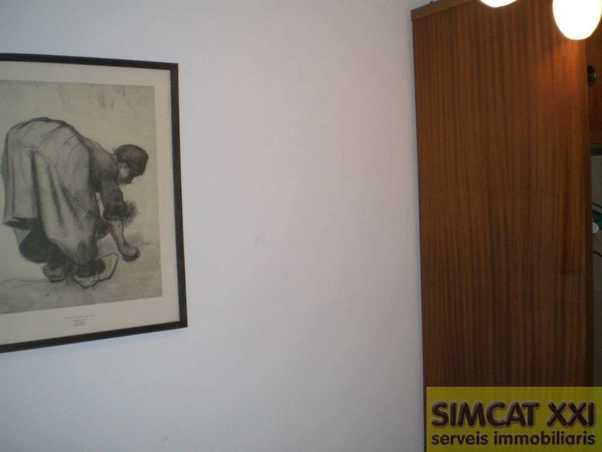 For sale of flat in Figueres