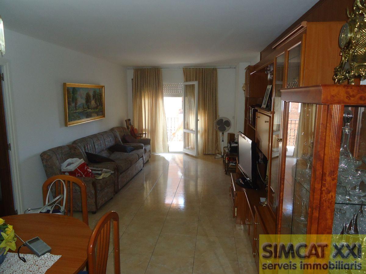 For sale of flat in Figueres