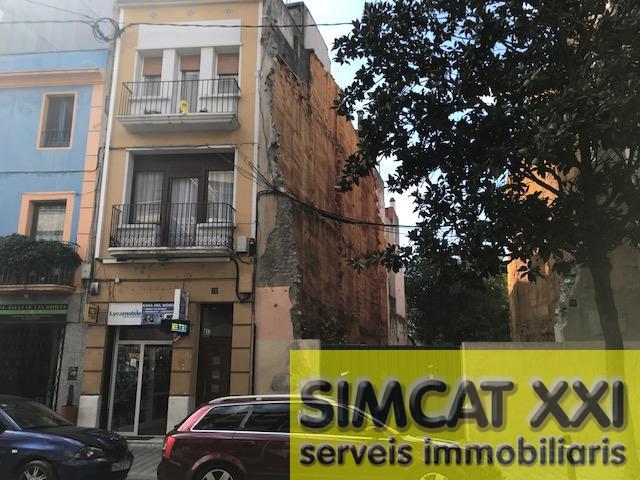 For sale of land in Figueres