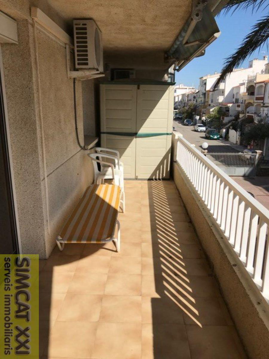 For sale of apartment in Empuriabrava