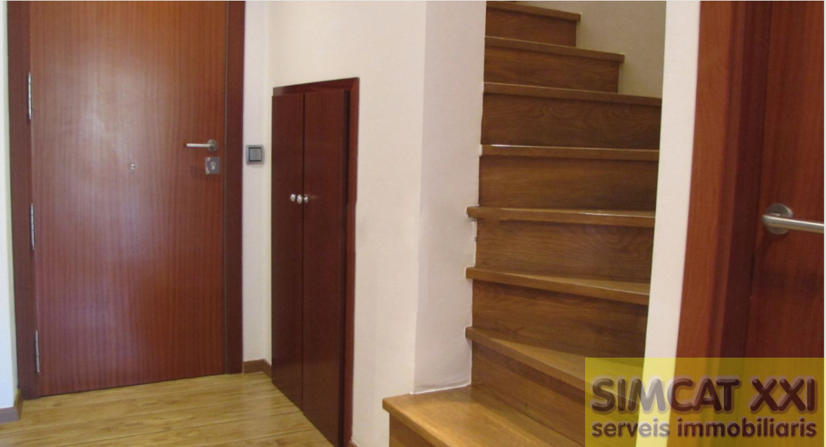 For sale of duplex in Figueres