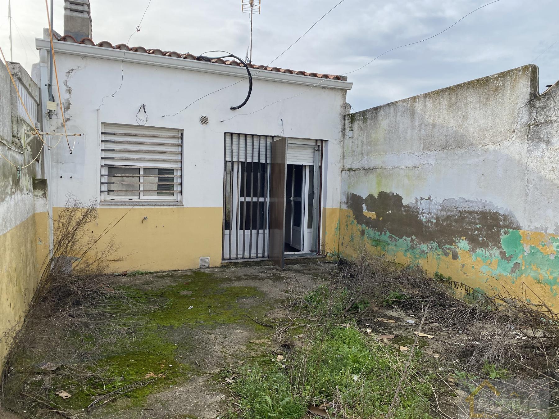 For sale of house in Montijo