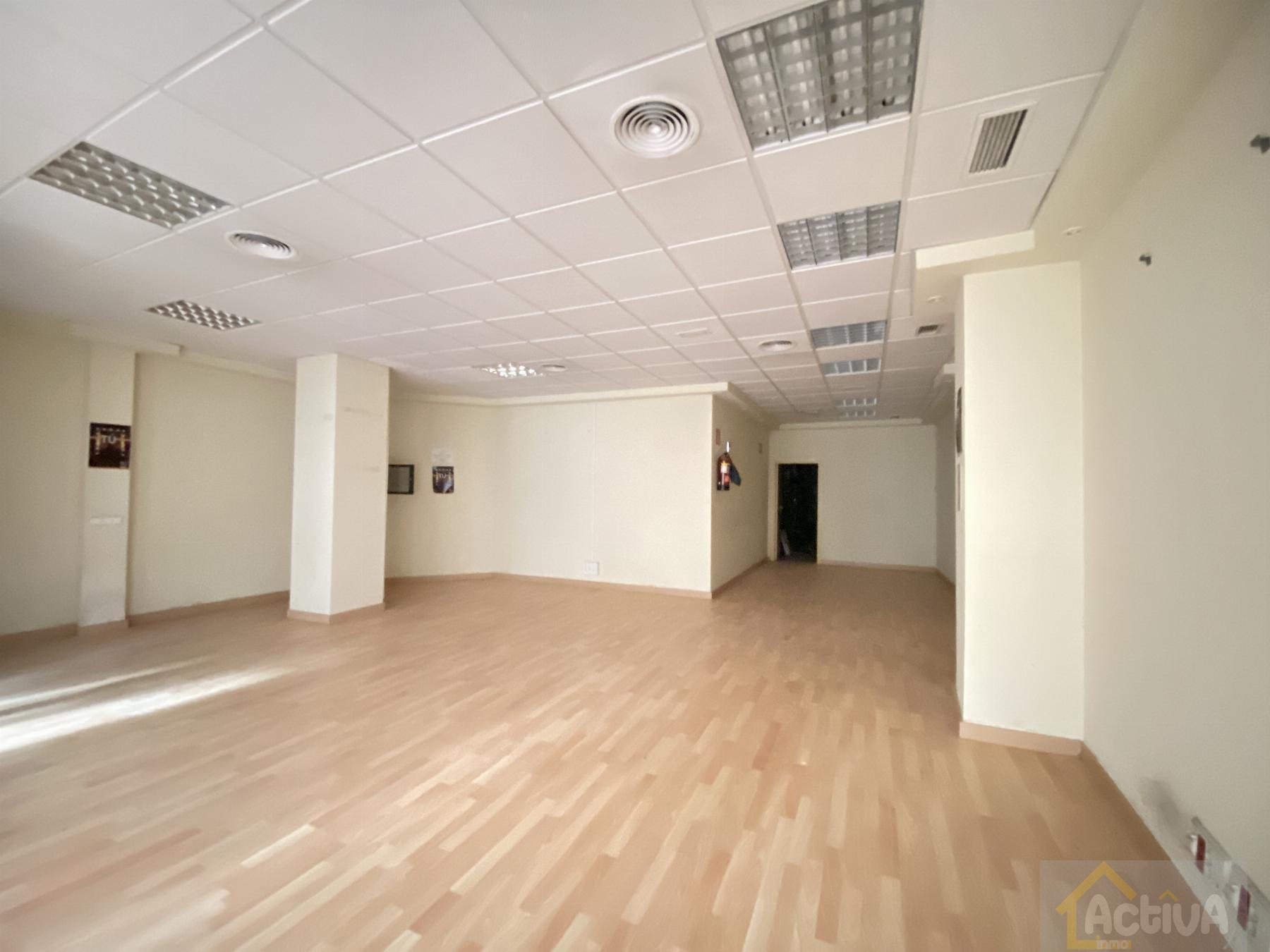 For sale of commercial in Mérida