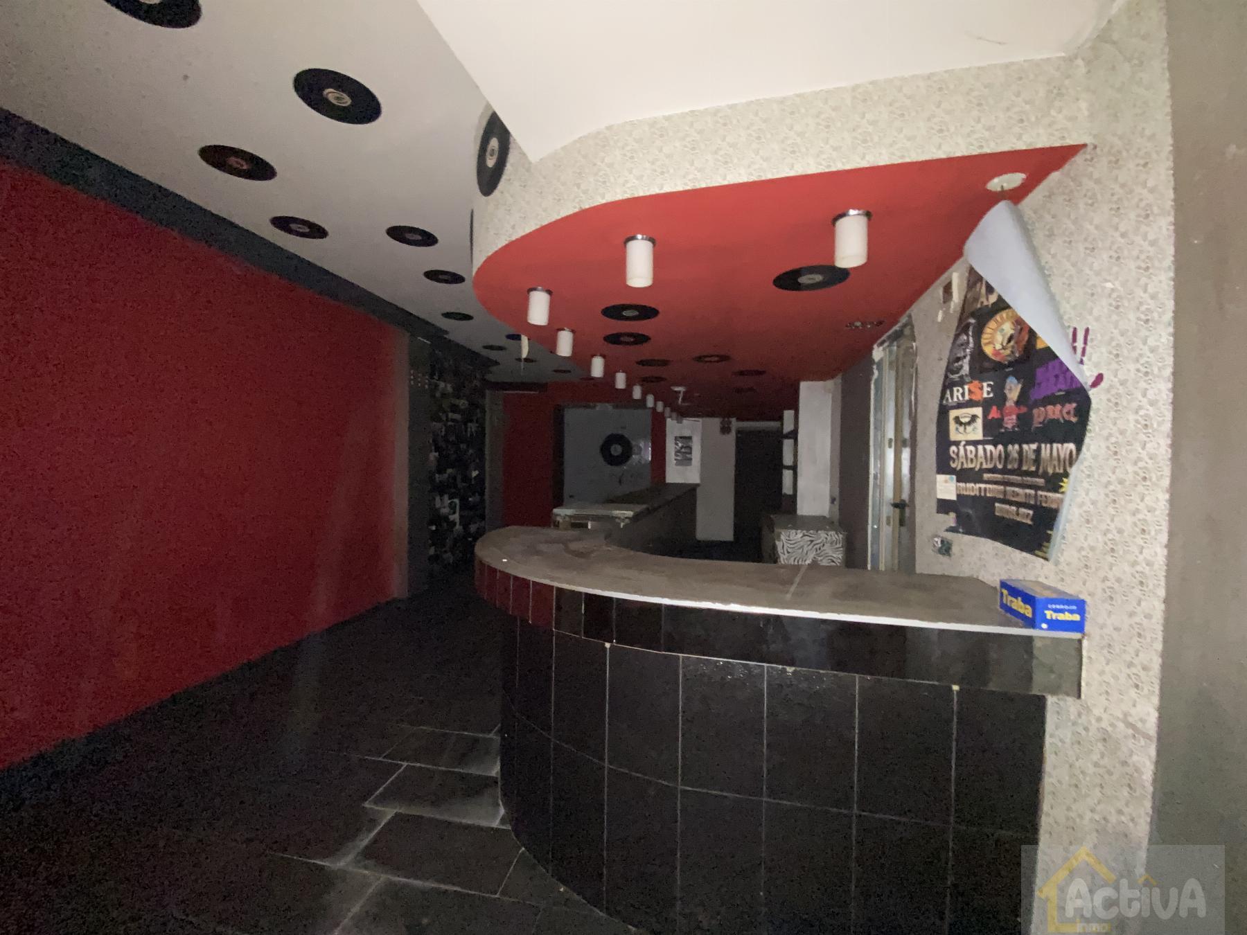 For sale of commercial in Badajoz