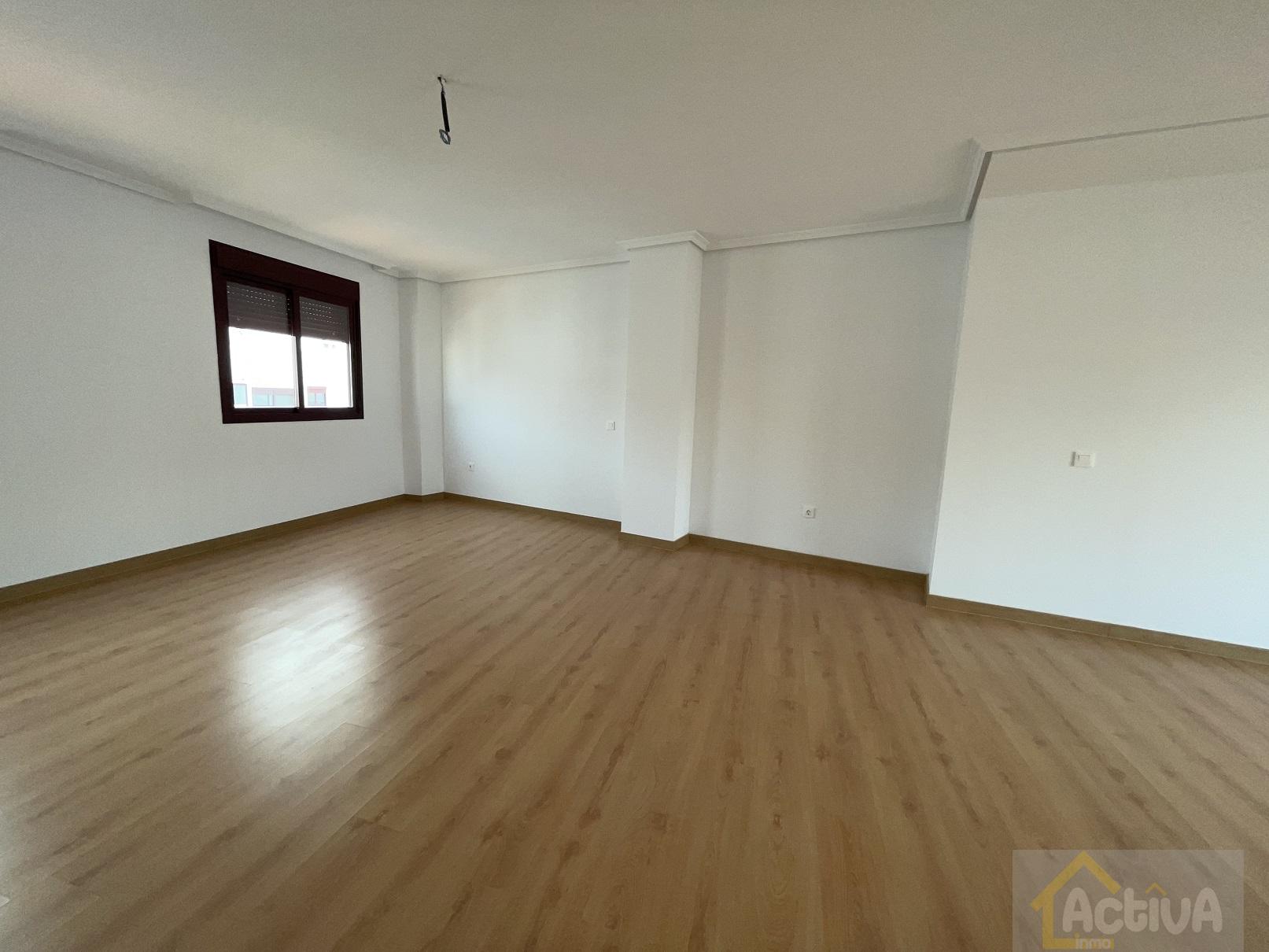 For sale of penthouse in Badajoz