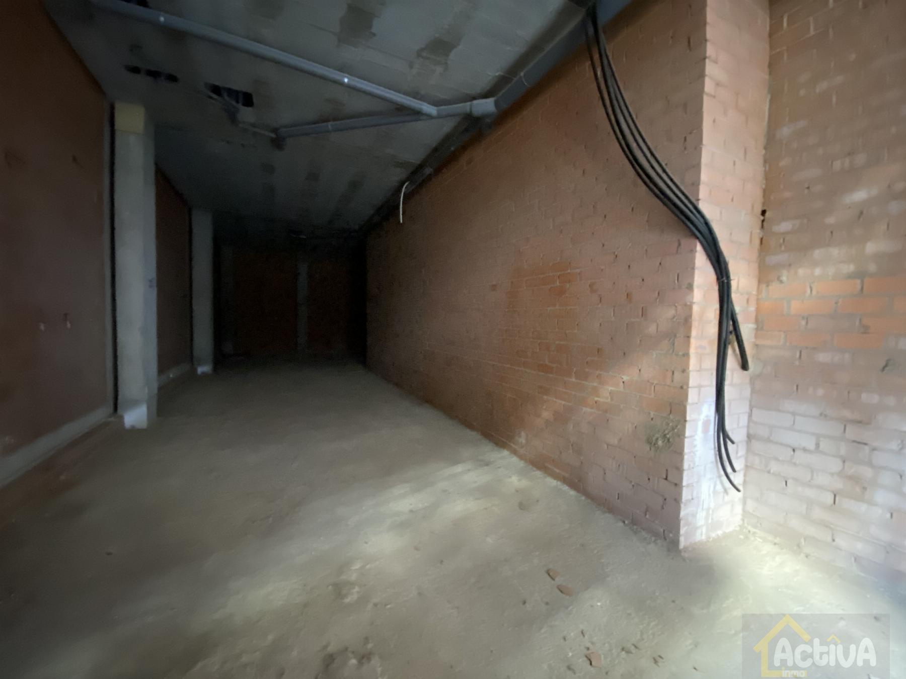 For sale of commercial in Almendralejo