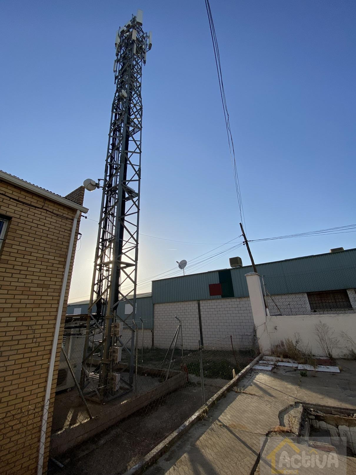 For sale of industrial plant/warehouse in Badajoz