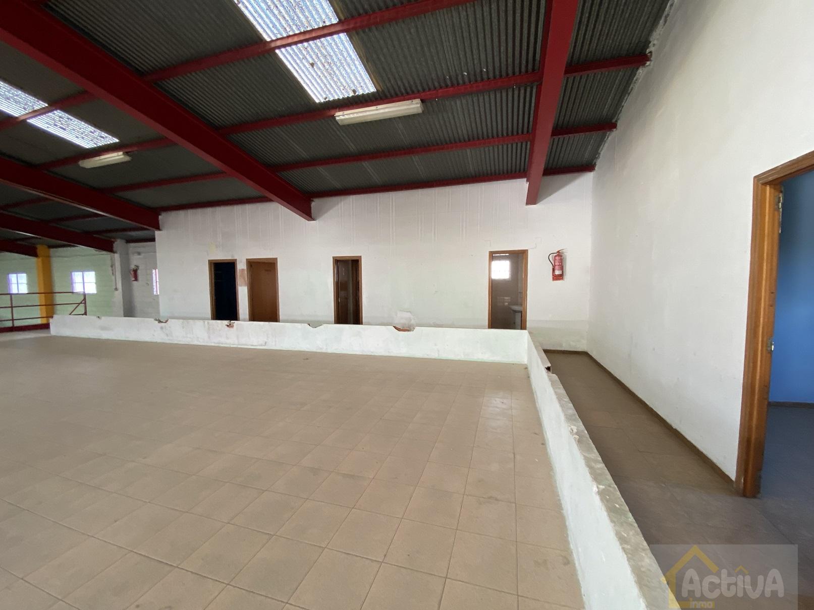 For sale of industrial plant/warehouse in Badajoz
