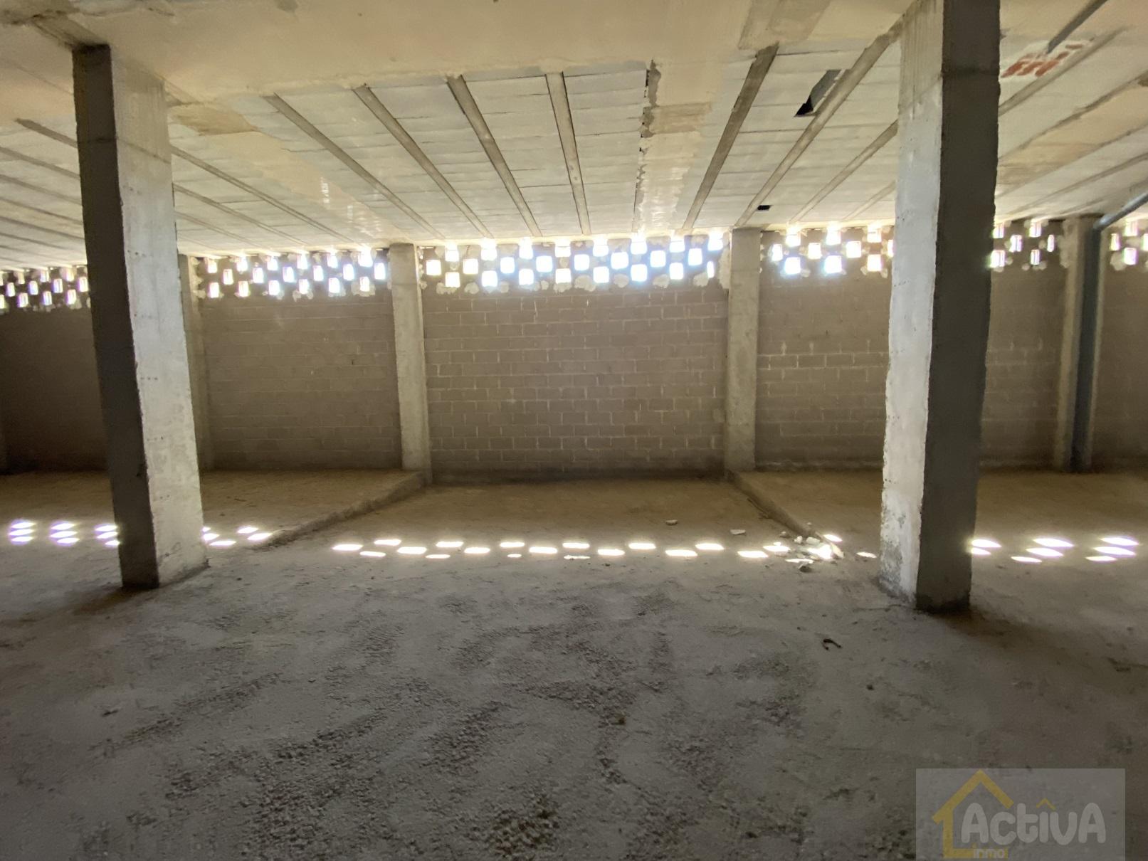 Venta de local comercial en Villanueva de la Serena