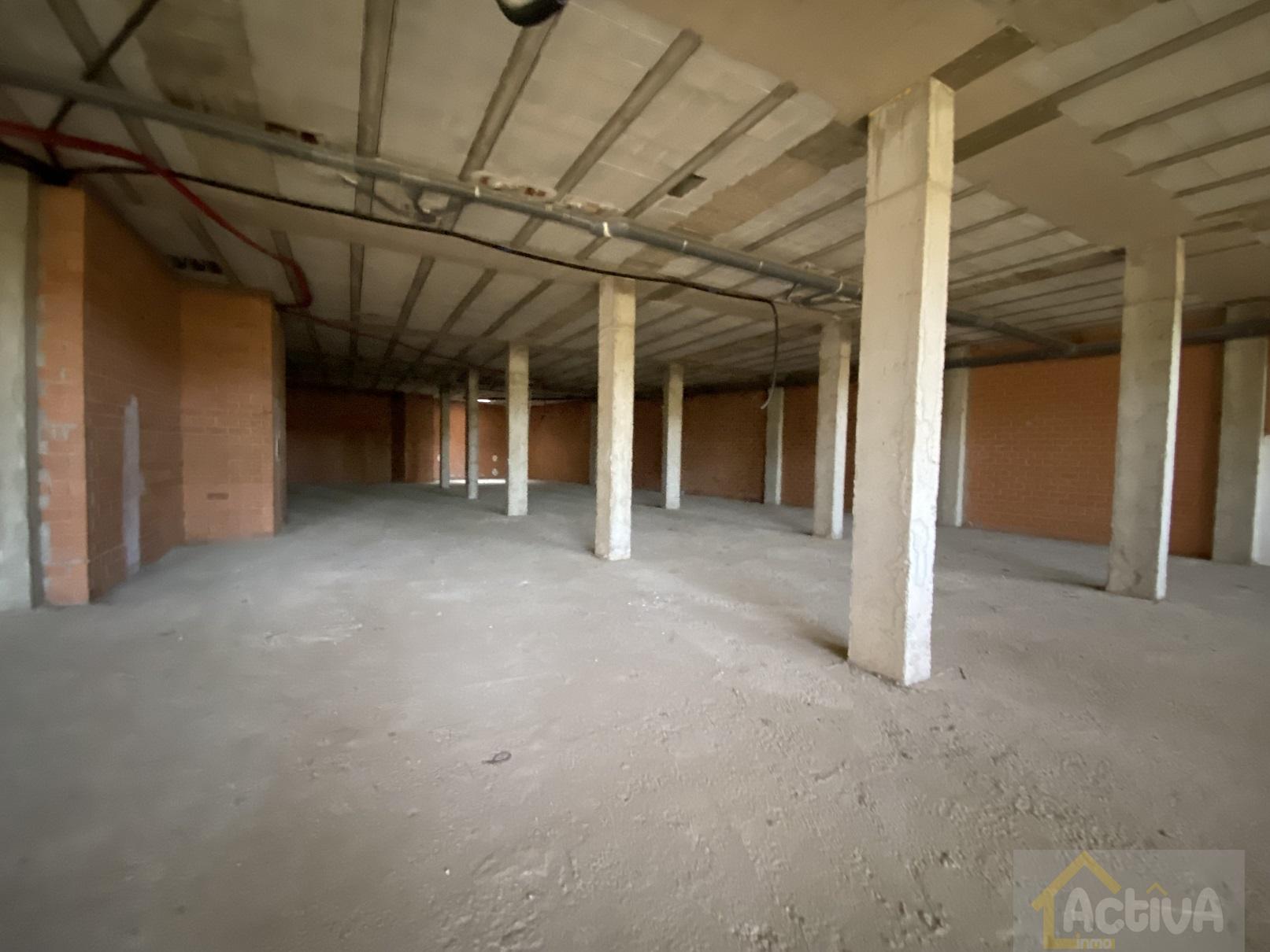 Venta de local comercial en Villanueva de la Serena