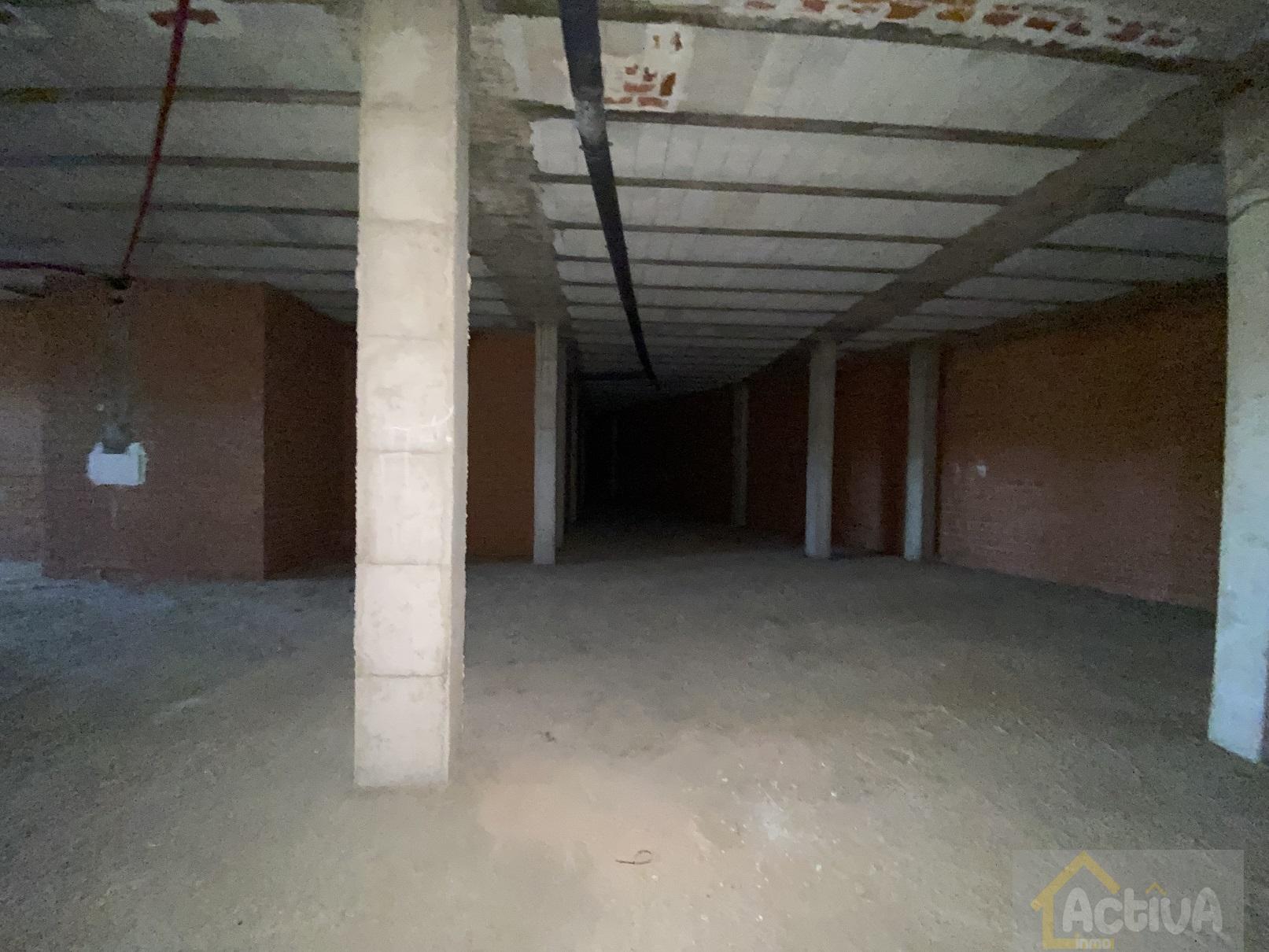 Venta de local comercial en Villanueva de la Serena