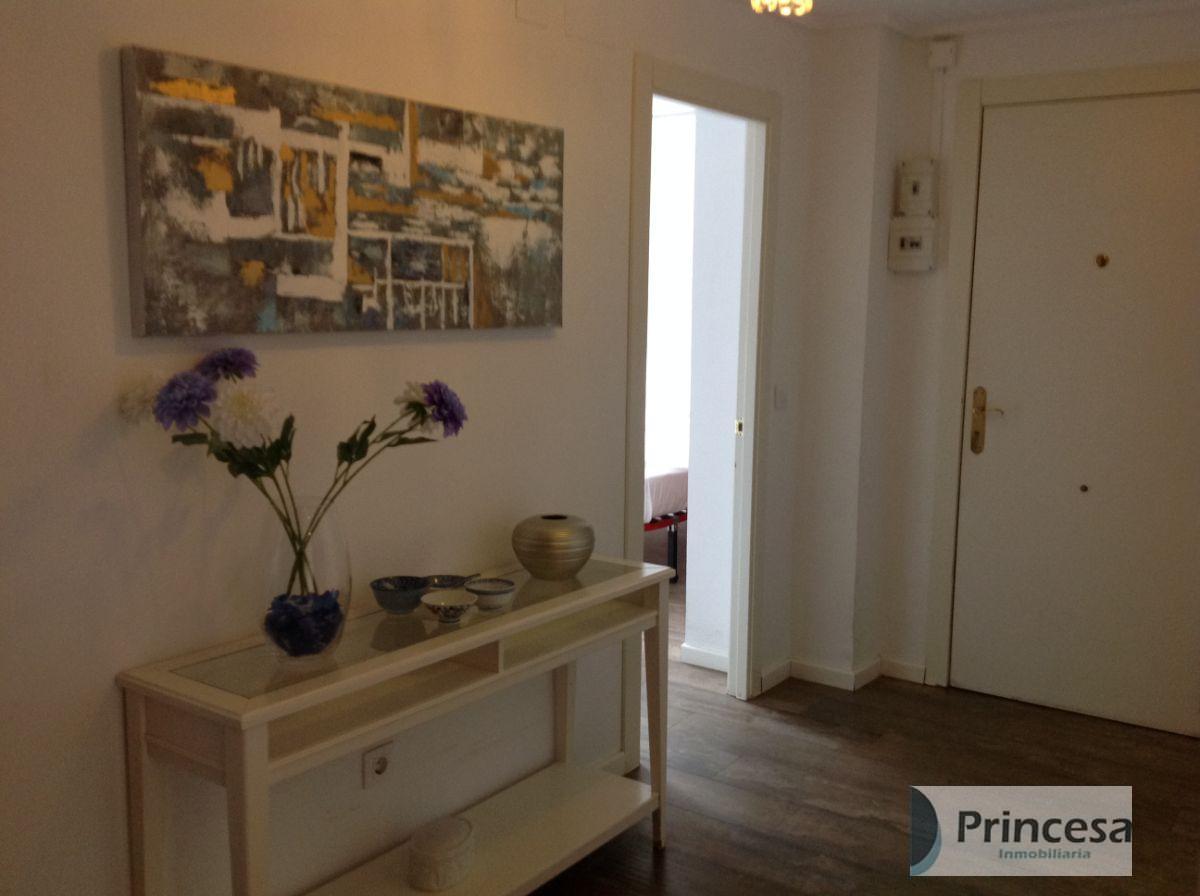 For sale of flat in Valencia