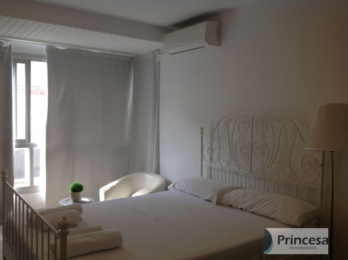 For sale of flat in Valencia