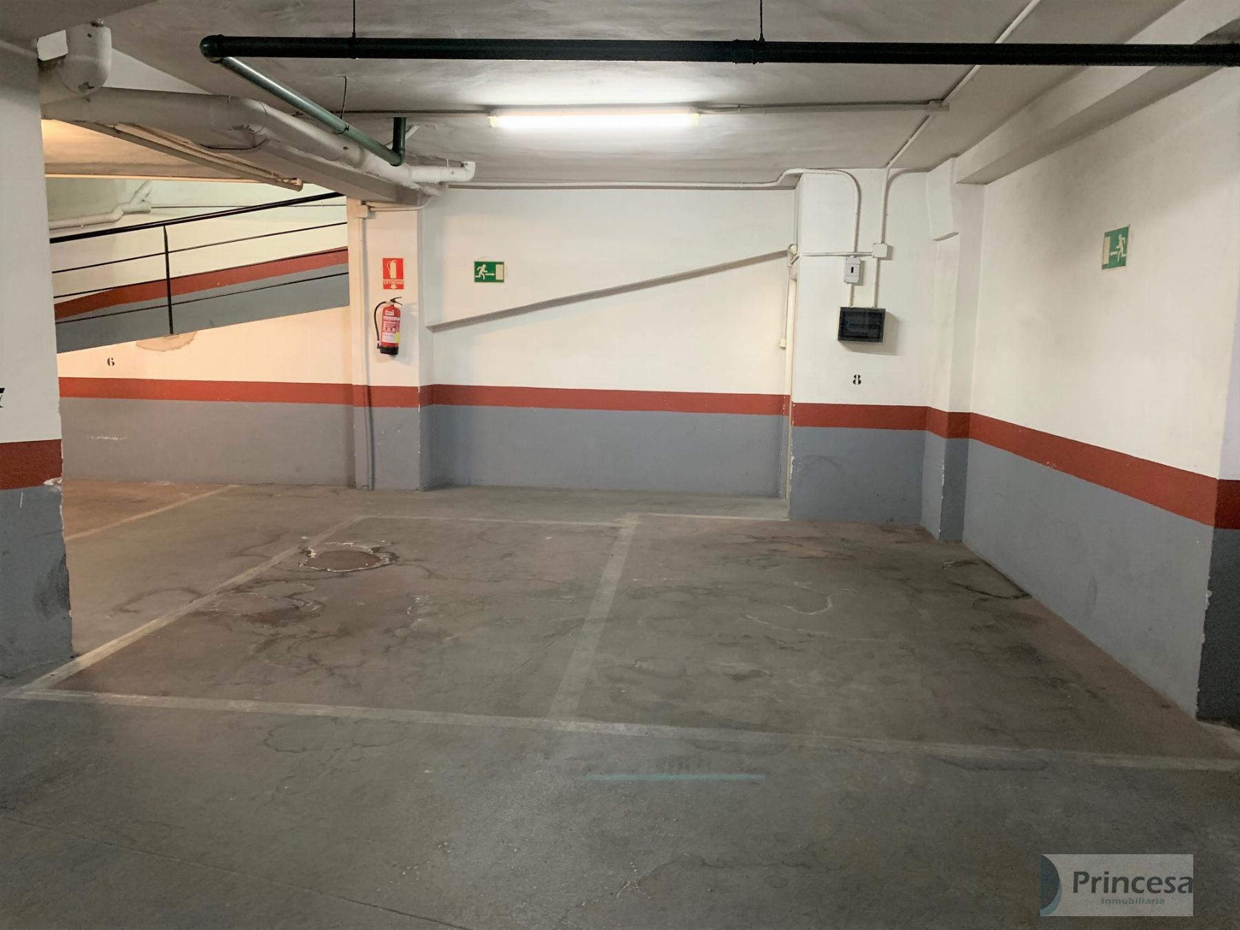For rent of garage in Valencia