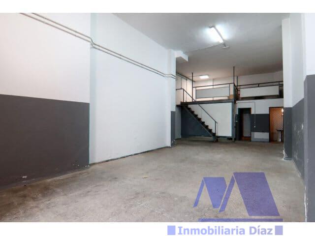 For rent of commercial in San Cristóbal de La Laguna