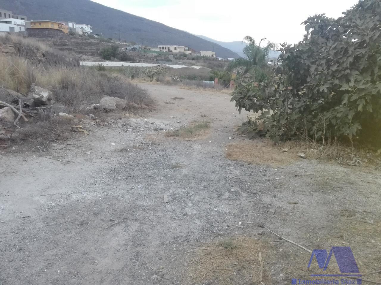 For sale of land in Candelaria