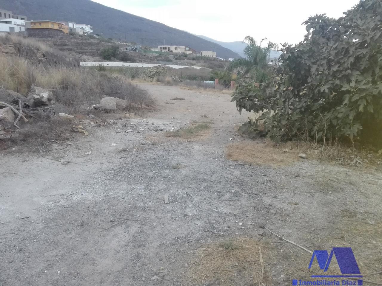 For sale of land in Candelaria