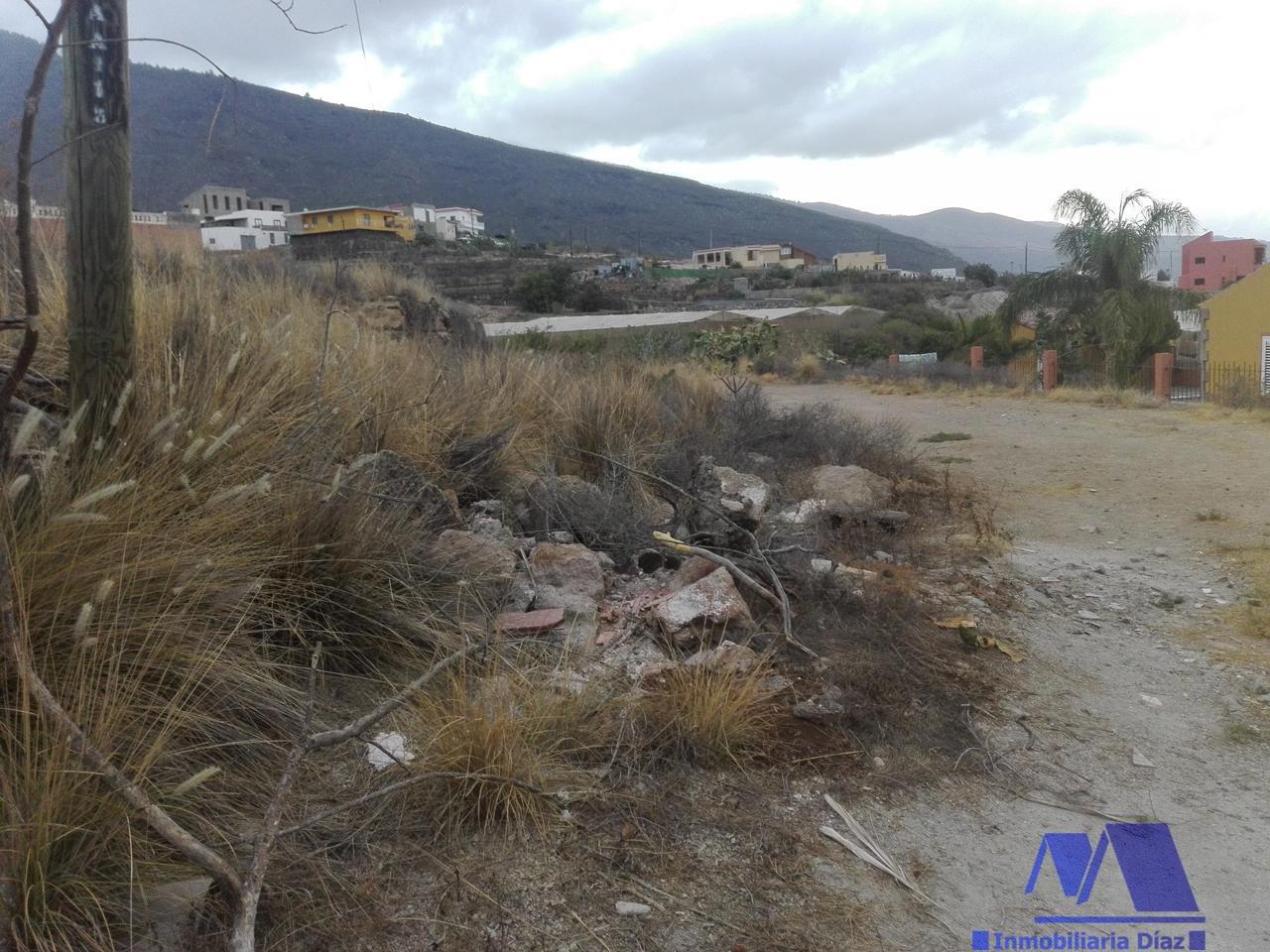 For sale of land in Candelaria