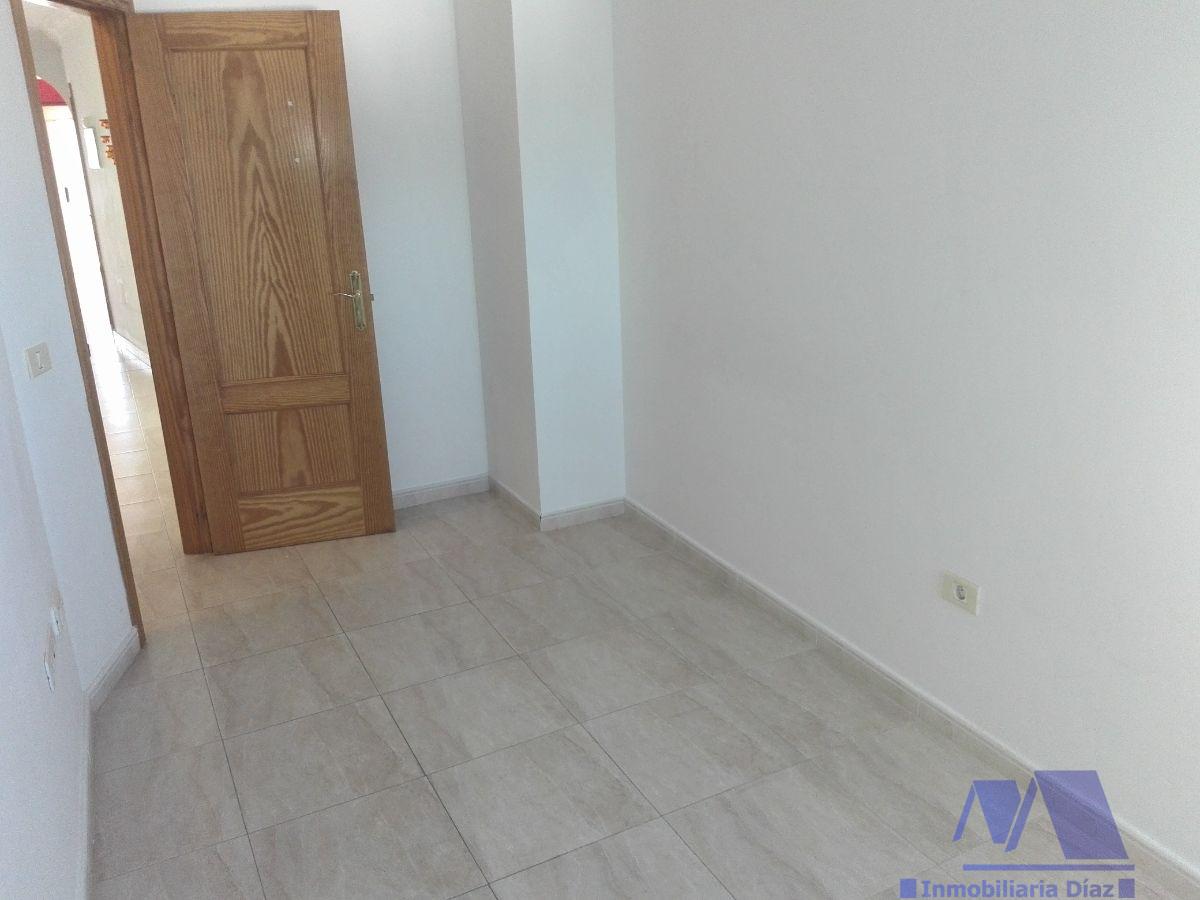 For sale of apartment in San Cristóbal de La Laguna