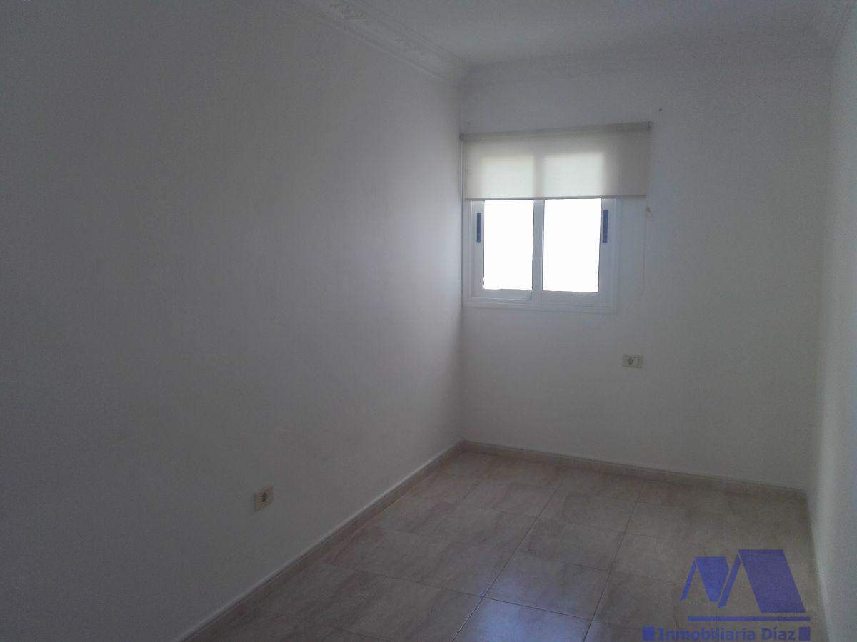 For sale of apartment in San Cristóbal de La Laguna