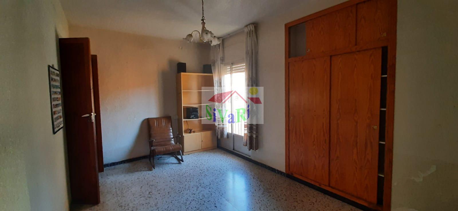 For sale of house in Abarán