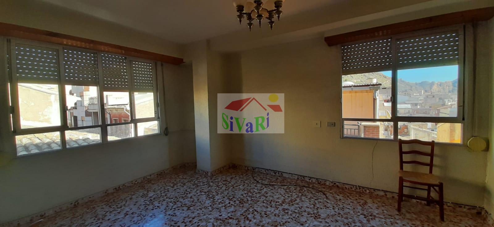 For sale of house in Abarán