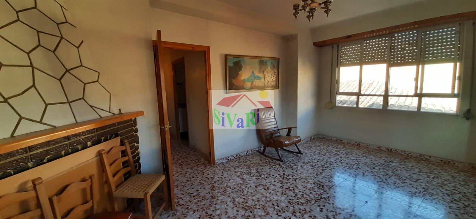 For sale of house in Abarán