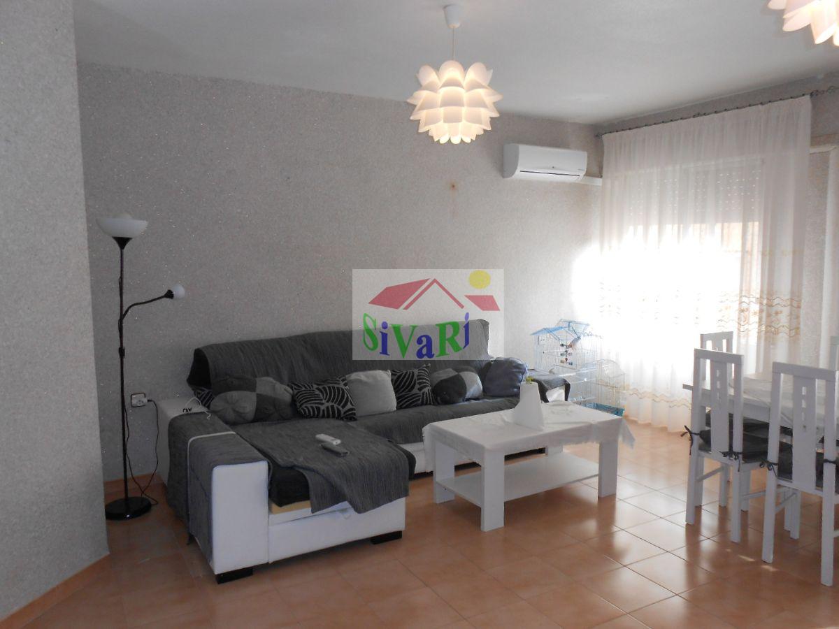 For sale of flat in Abarán