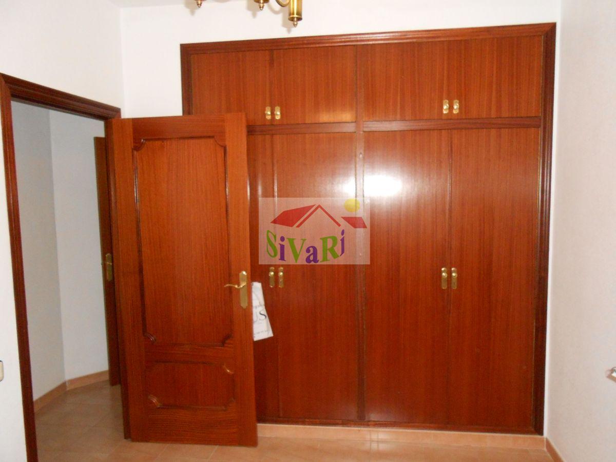 For sale of flat in Abarán